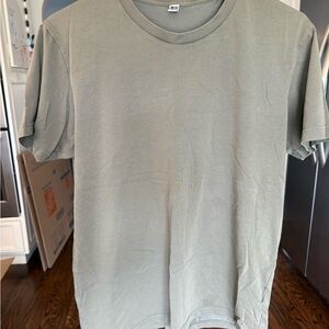 Uniqlo Men's Short Sleeve T-Shirt Olive Green